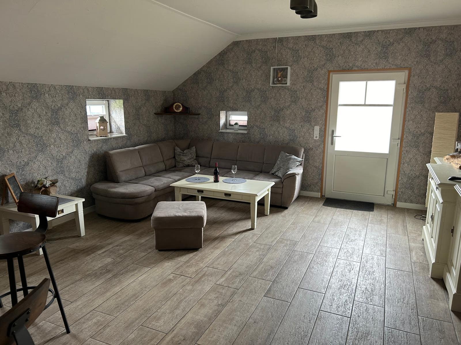 Fertig gestrichene Wohnung Heidelberg – Wohnbereich